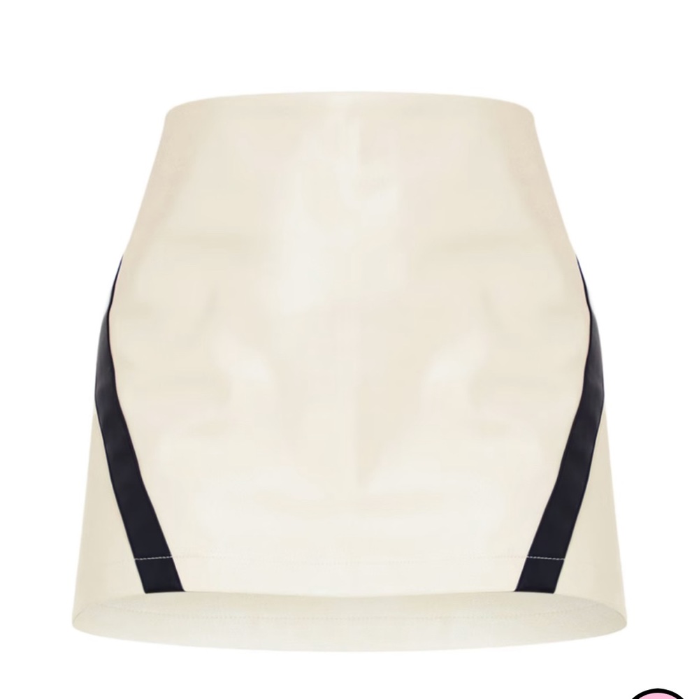 NWT Pretty Little Thing Faux Leather contrast mini skirt US 4